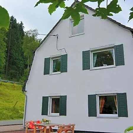 Gemutlicher Ruckzugsort In Olsberg-elpe