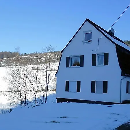 Gemutlicher Ruckzugsort In Olsberg-elpe